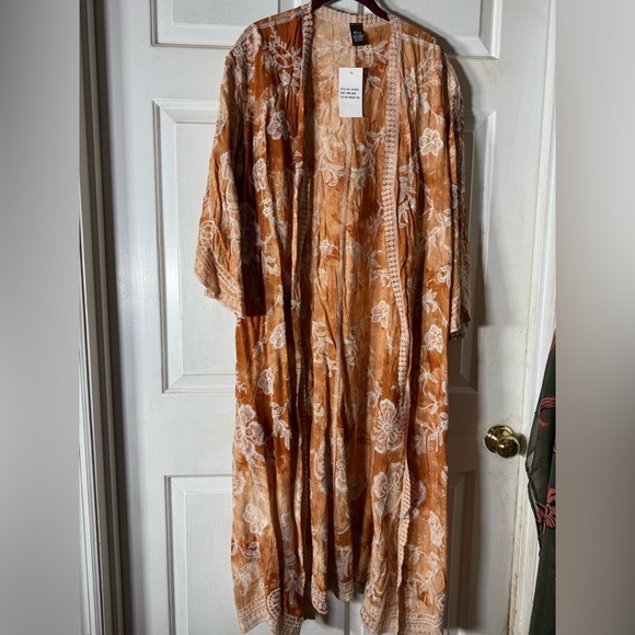 Raj Women's Vibrant Orange duster with embroidered Floral Design and trim - Picture 4 of 5